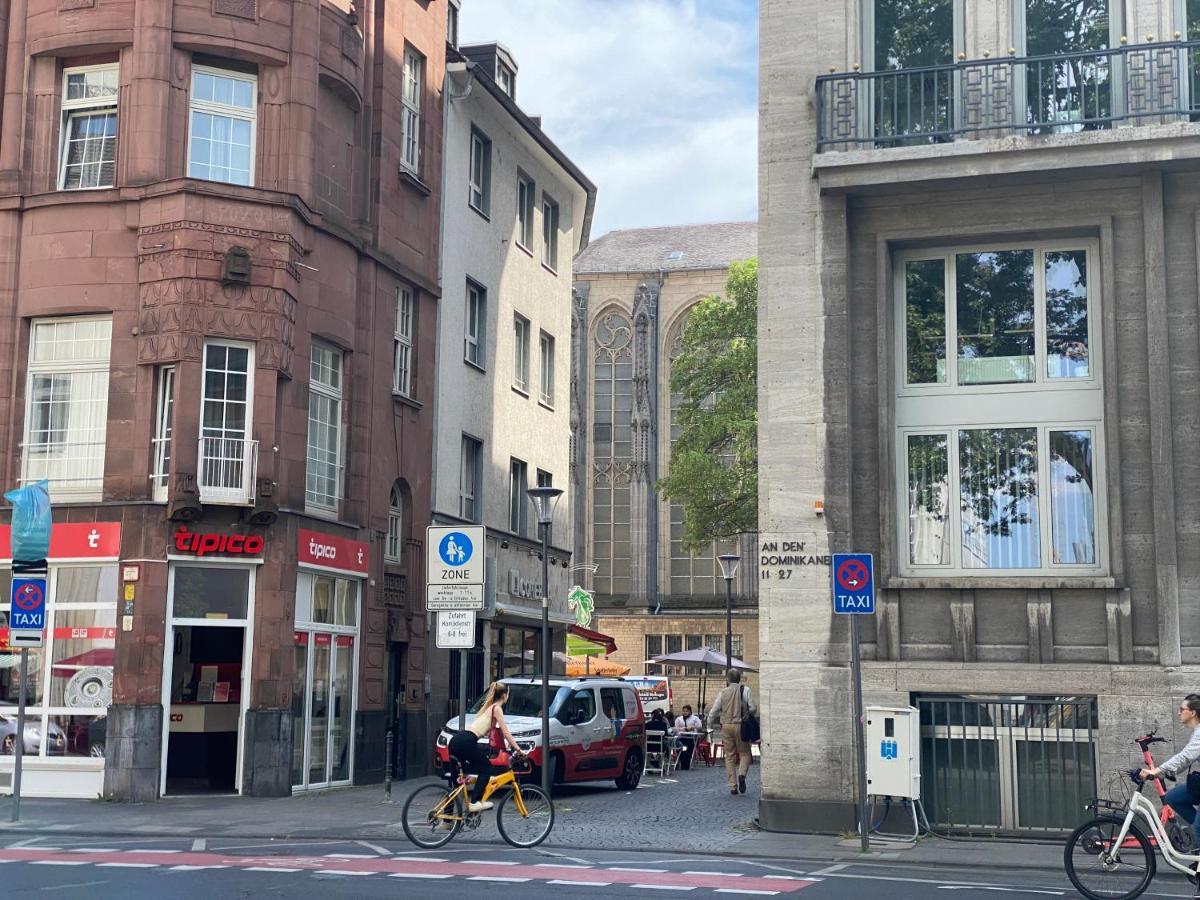 Dom Aparts Koln Bagian luar foto